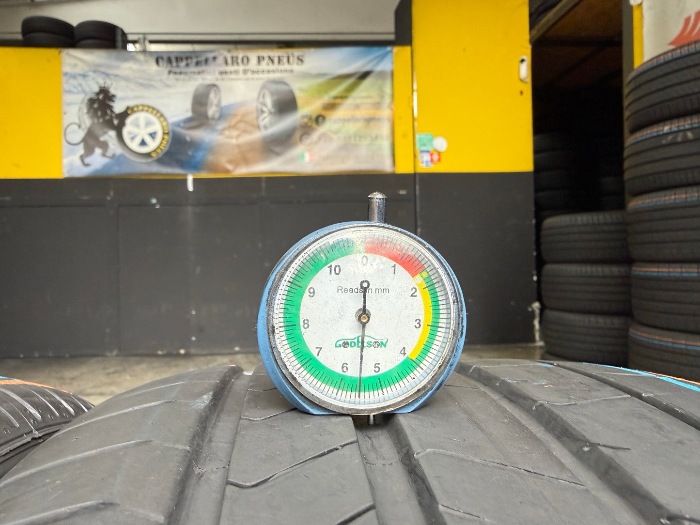 Usato: 4 Pneumatici Pirelli P Zero PZ4 255/35R19 96Y XL Estive 85% Residui