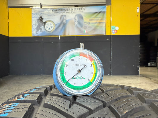 Usato: 4 Gomme 225/50R17 94H Dunlop/Goodyear Invernali 80-90% residui