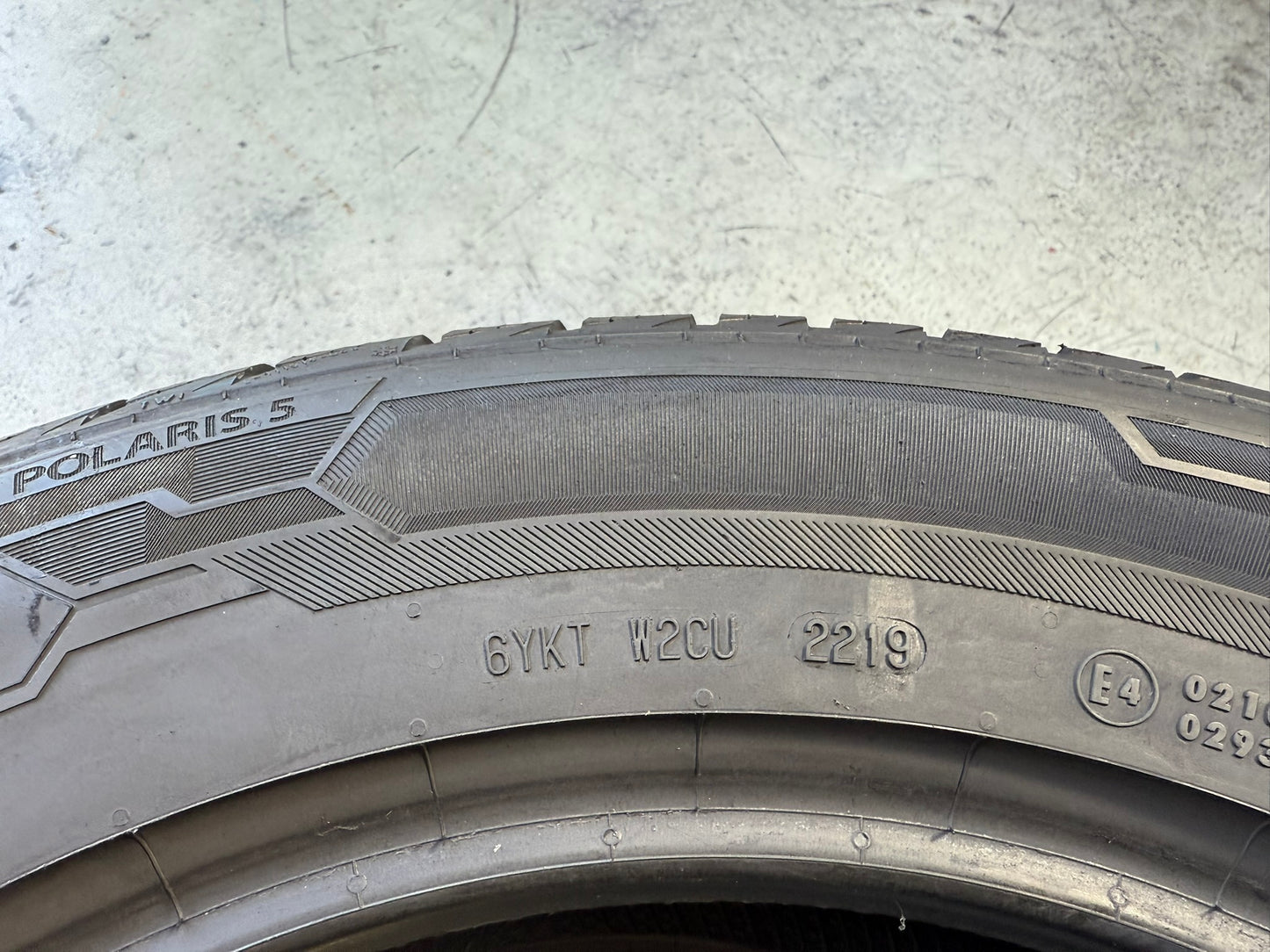 Usato: 2 Gomme 215/60R17 100V XL Barum Invernali 85% residui