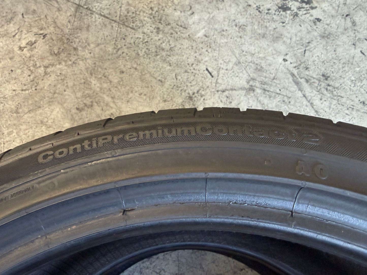 Usato: 2 Pneumatici Continental ContiPremiumContact 2 215/40R17 87Y XL Estive 90% Residui