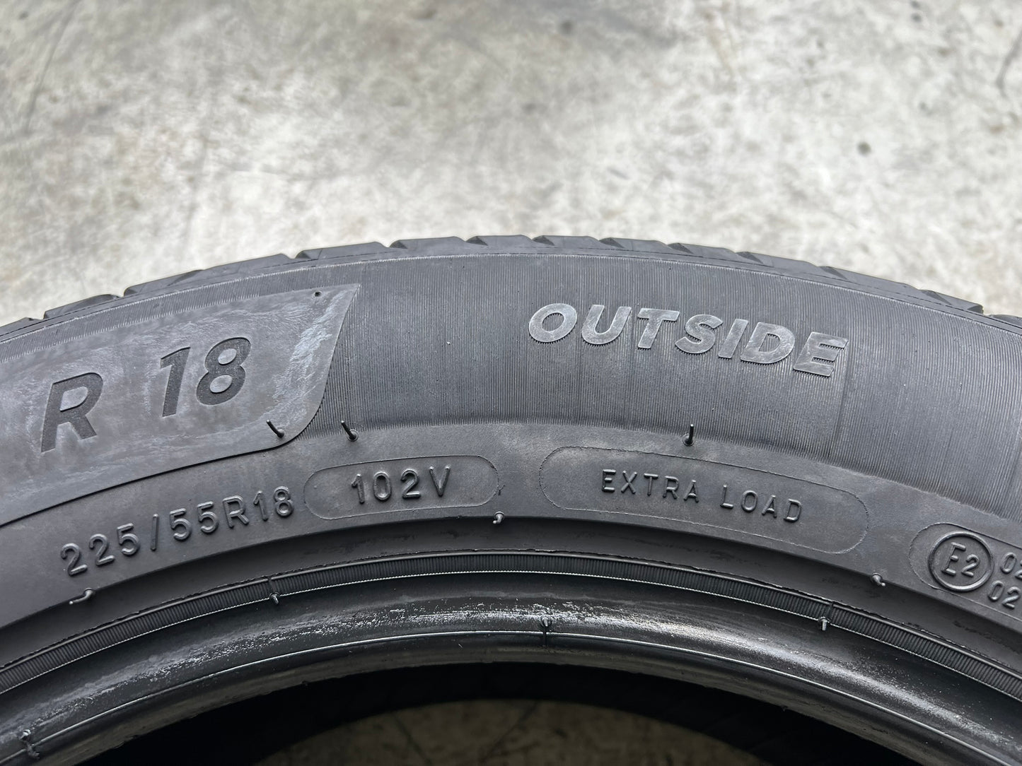 Usato:4 Gomme 225/55R18 102V XL Michelin estive 80% residui DOT 2022