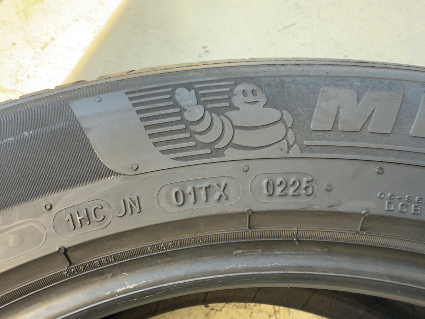 Usato: 4 Pneumatici Michelin e.Primacy 225/55R19 103V XL Estivi 90% residui DOT 2025