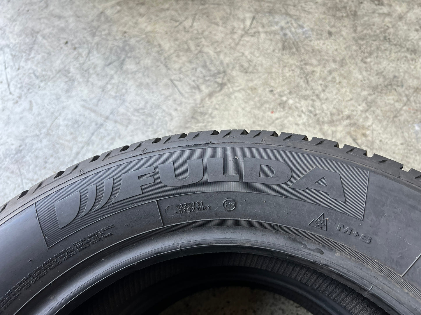 Usato: 2 Gomme 215/60R17 96H Fulda inverno 99% residui