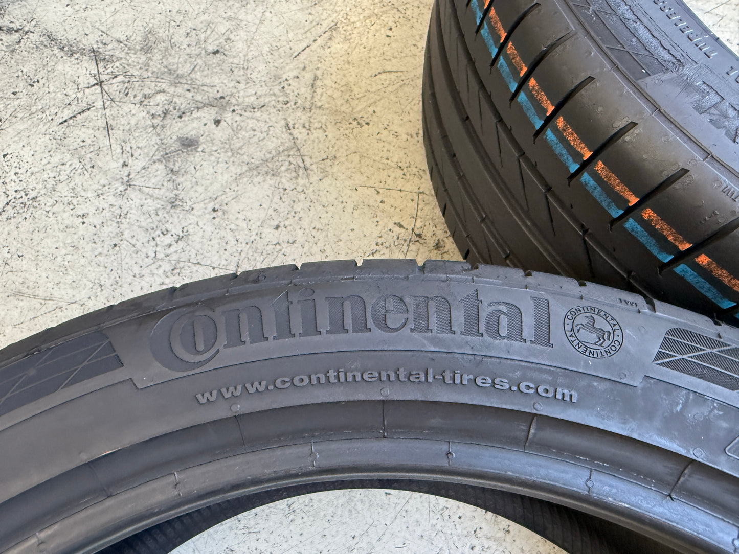 4 Pneumatici Continental ContiSportContact 5 ContiSeal 255/40R20 101V XL Estivi 85% residui