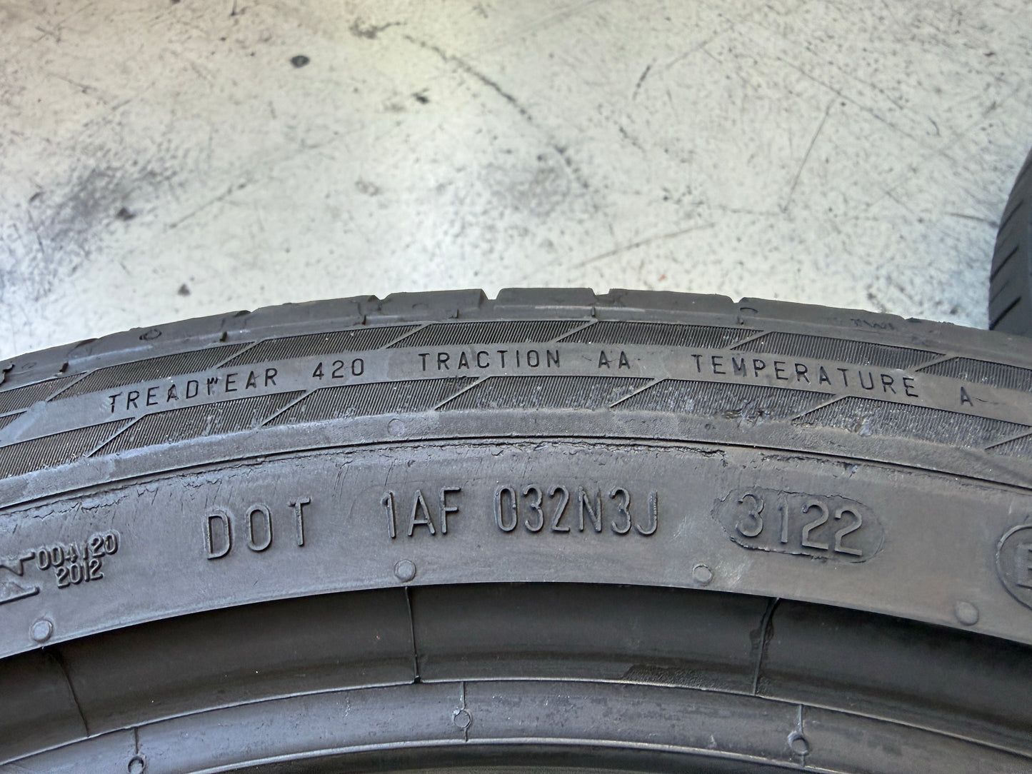 4 Pneumatici Continental ContiSportContact 5 ContiSeal 255/40R20 101V XL Estivi 85% residui