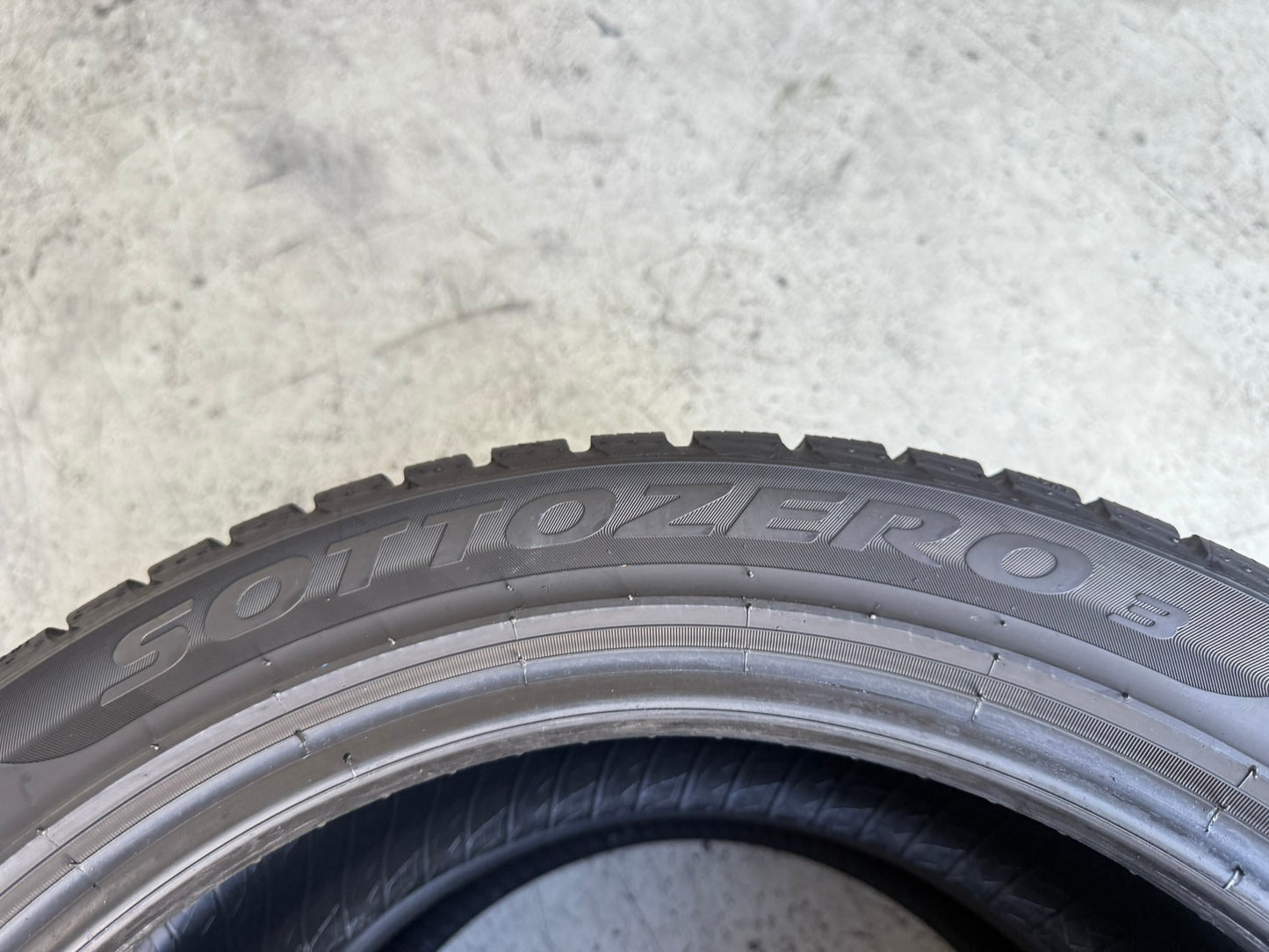 Usato: 2 Gomme 205/50R17 93V XL Pirelli Invernali 80% residui