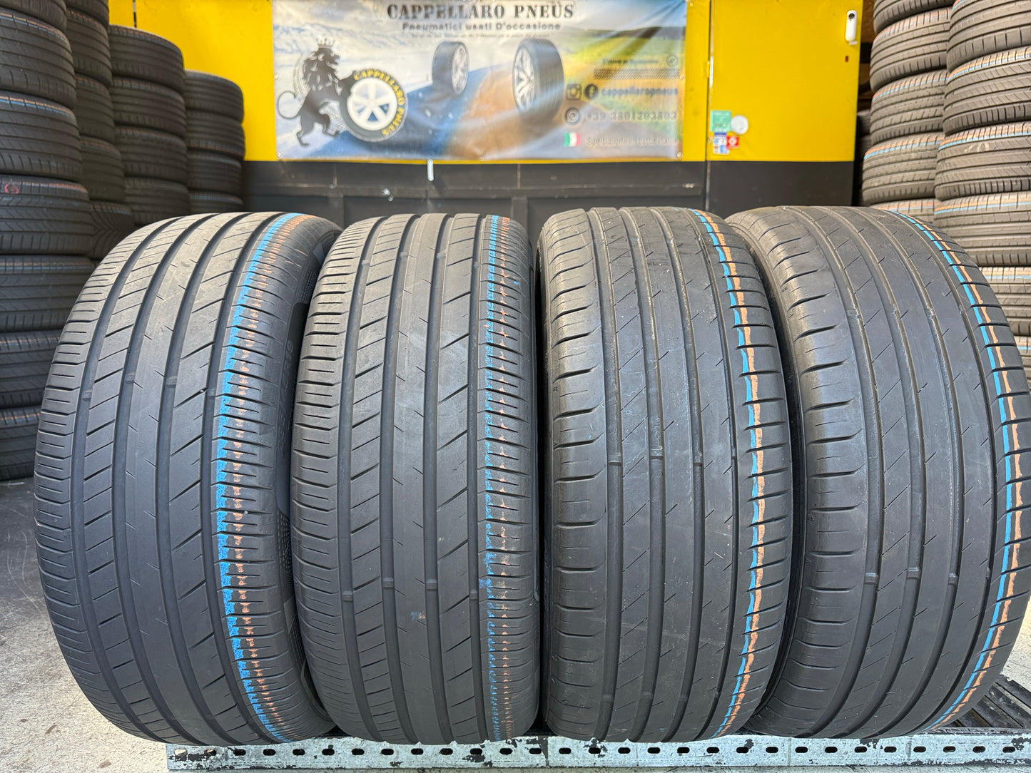 Usato: 4 Pneumatici Nexen N'Fera Sport 235/45R19 95V/W Estivi 75-80% residui