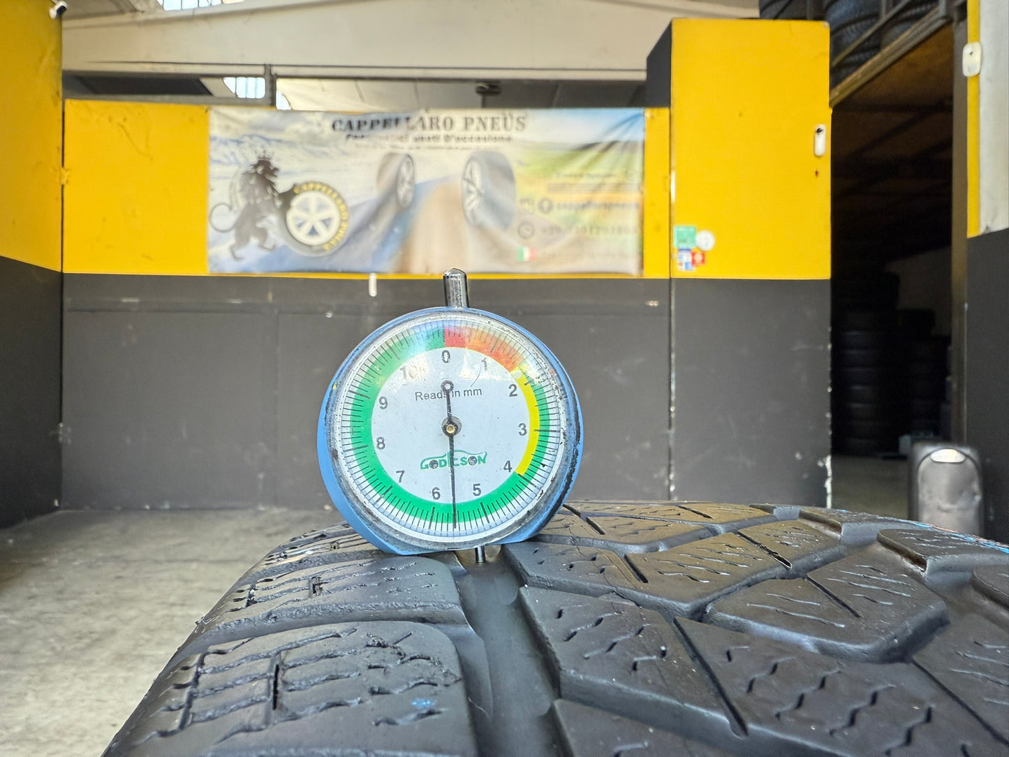 Usato: 2 Gomme 215/55R18 95H Pirelli Invernali 85% residui