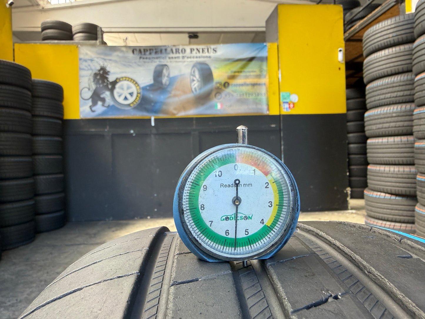 Usato: 2 Pneumatici Goodyear Eagle F1 Asymmetric 3 MO 245/40R19 98Y XL Estivi 85% residui