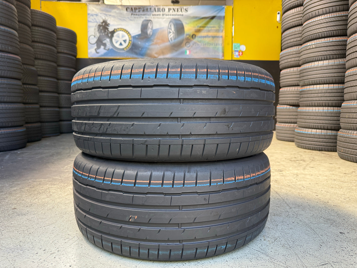 Usato: 2 Pneumatici Hankook Ventus S1 Evo3 EV K127E T2 Tesla Sound Absorber 255/45R19 104W XL Estivi 85% residui DOT 2025