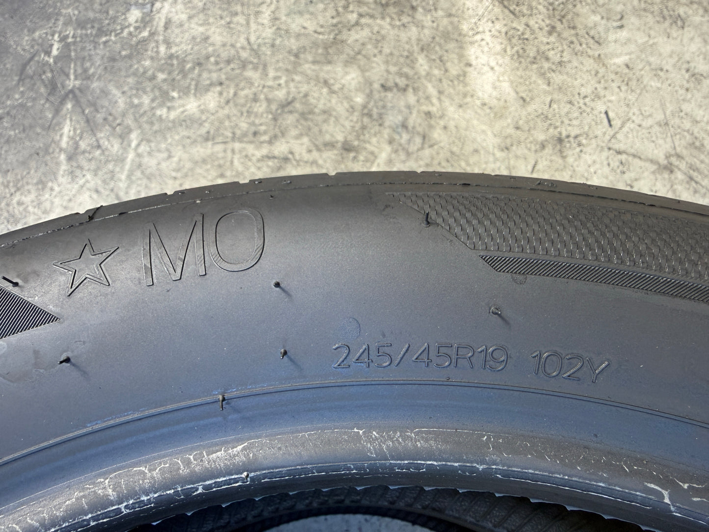 Usato: 2 Pneumatici Hankook Ventus S1 evo3 245/45R19 102Y XL MO * Estivi 85% residui