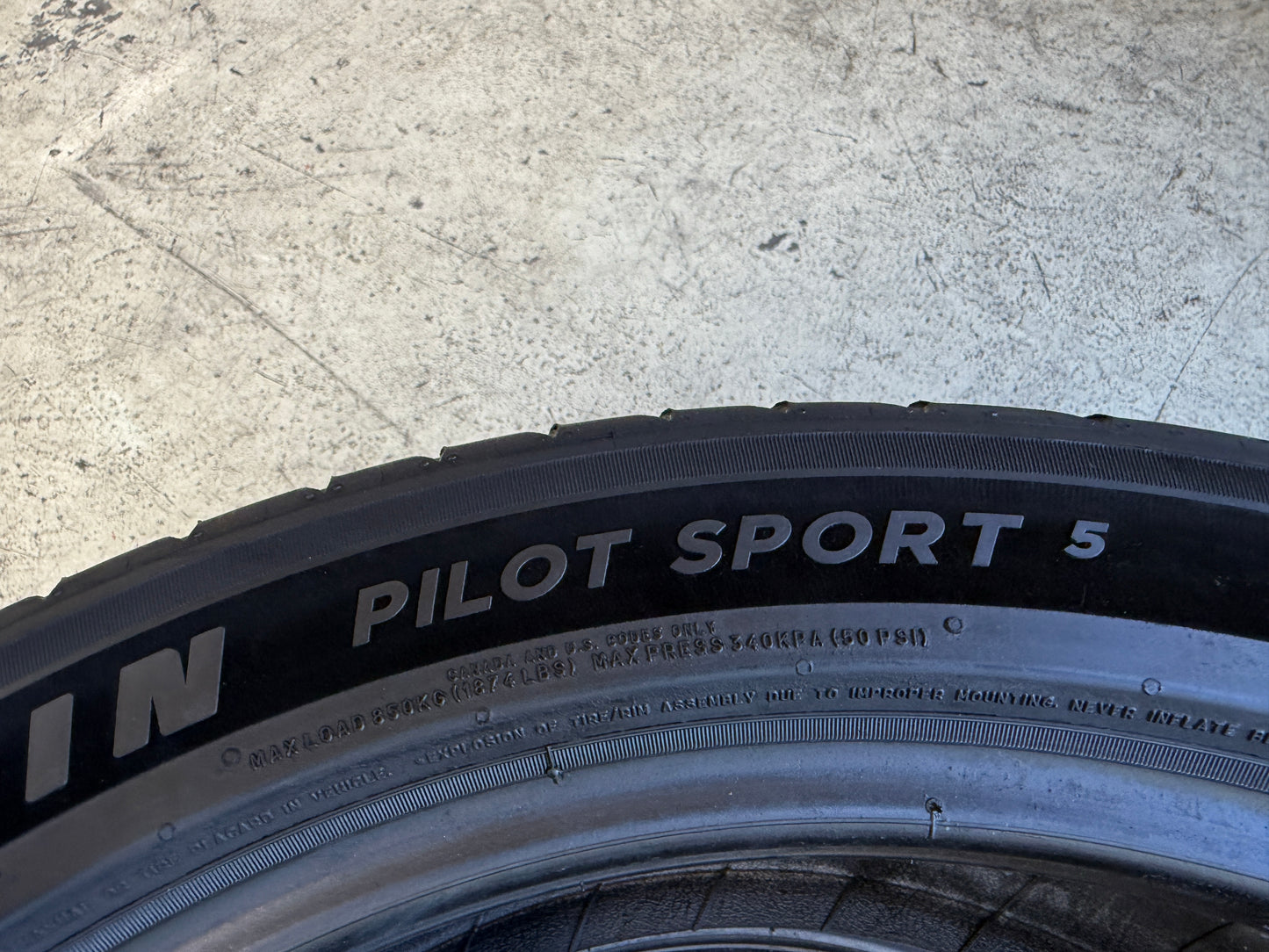 Usato: 2 Pneumatici Michelin Pilot Sport 5 245/45R19 102Y XL Estivi 90% residui DOT 2025