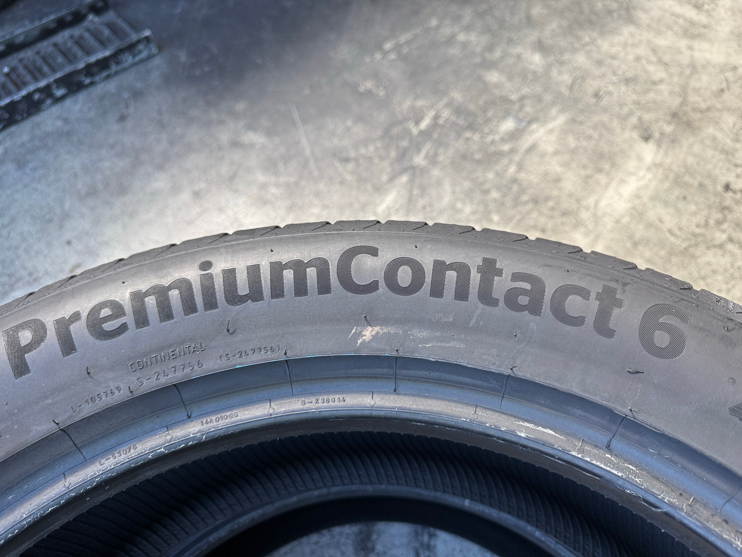 Usato: 2 Pneumatici Continental PremiumContact 6 225/55R19 103V XL Estivi 80% residui