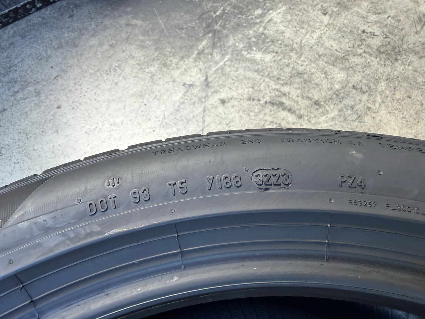 Usato: 2 Pneumatici Pirelli P Zero PZ4 275/40R20 106W XL Estivi 85% residui