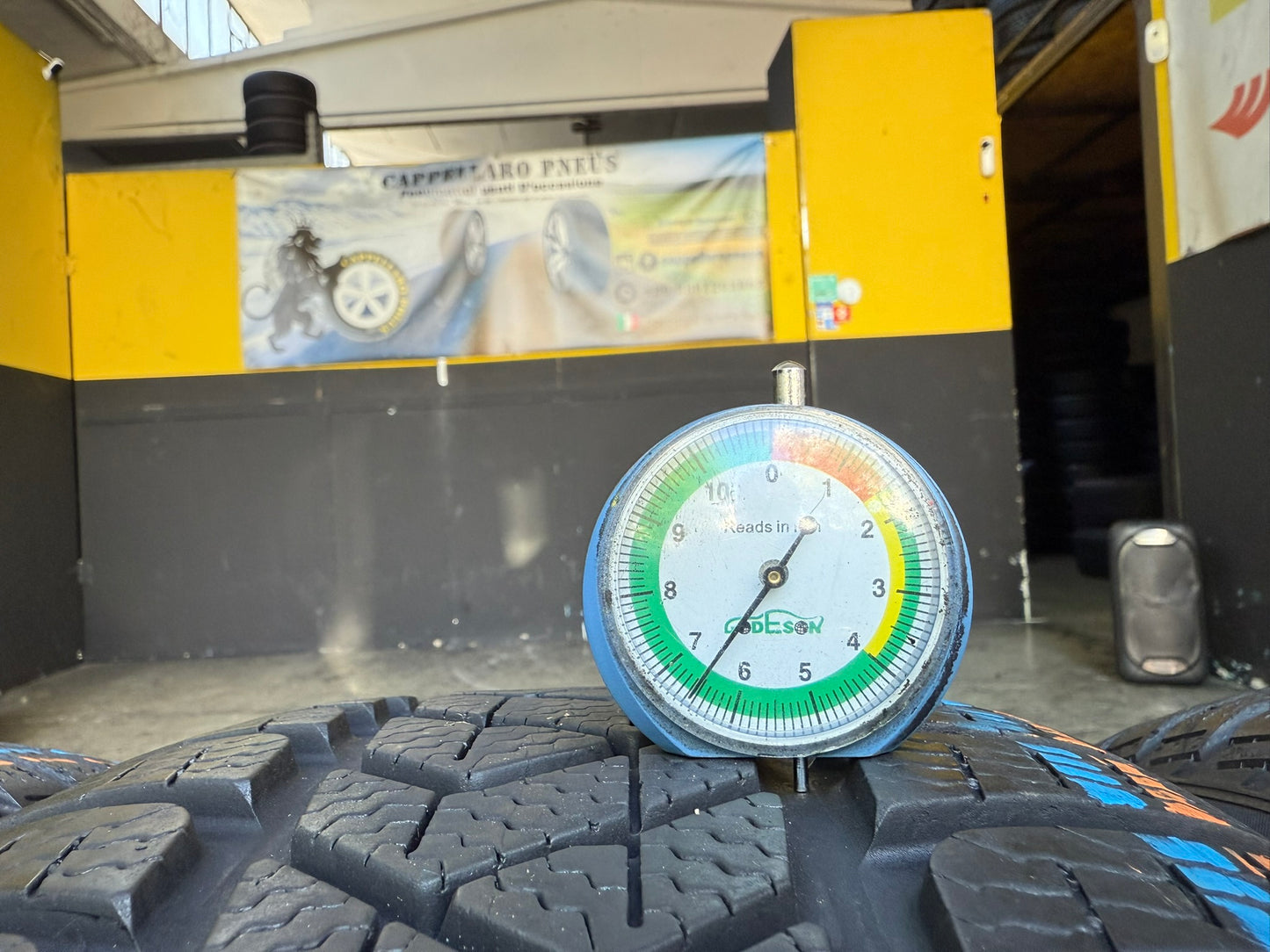 Usato: 4 Gomme 225/50R18 99H XL Pirelli Invernale 85-95% residui