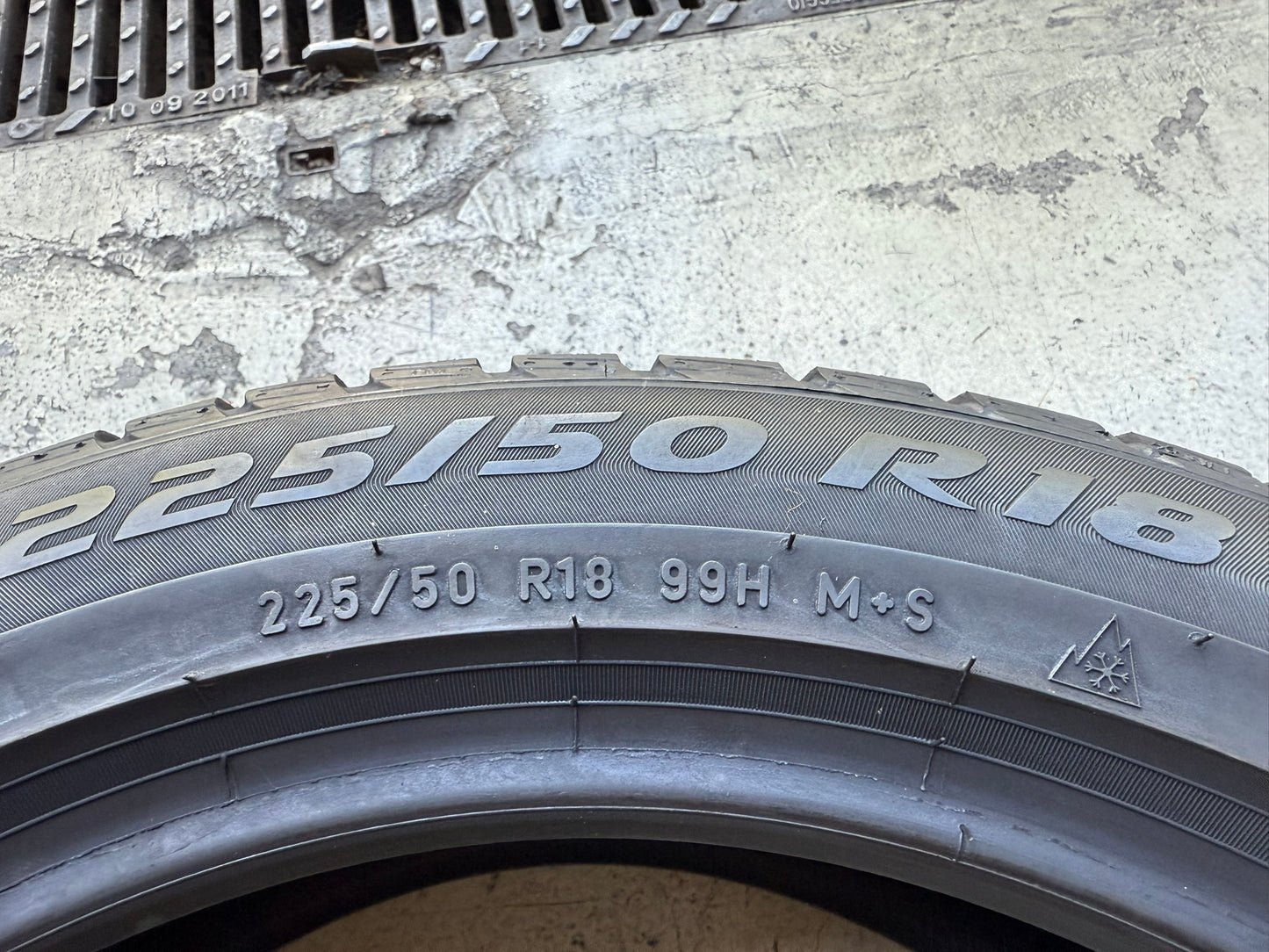 Usato: 4 Gomme 225/50R18 99H XL Pirelli Invernale 85-95% residui