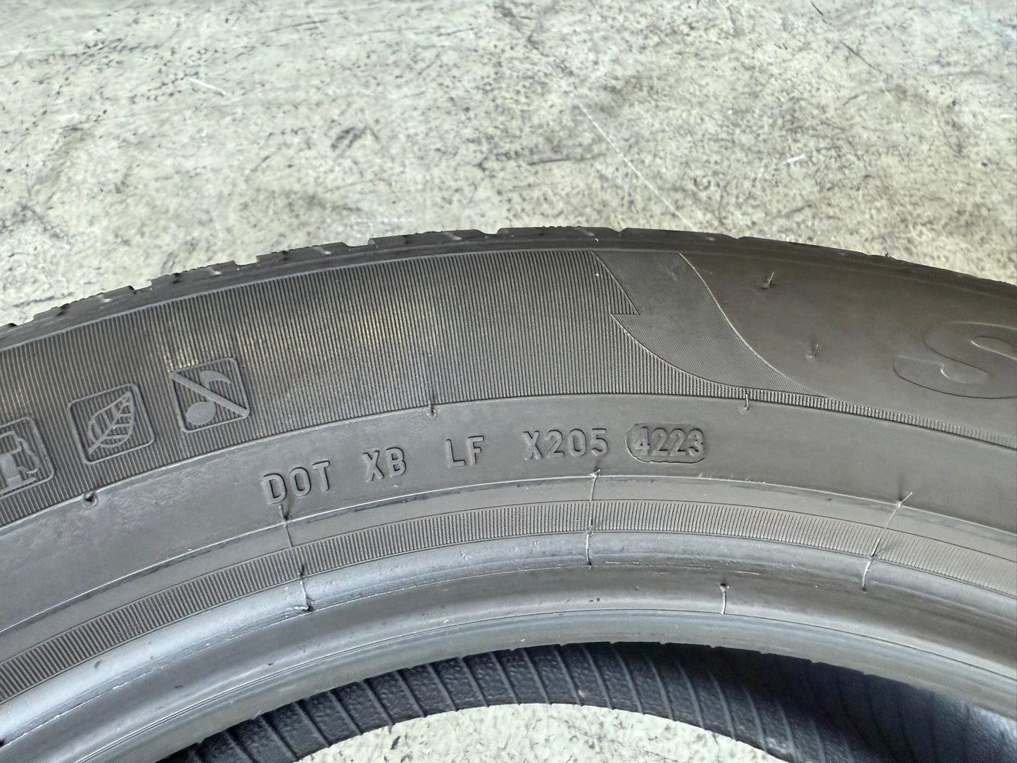 Usato: 4 Gomme 235/50R19 103H XL Pirelli Invernale 80% residui