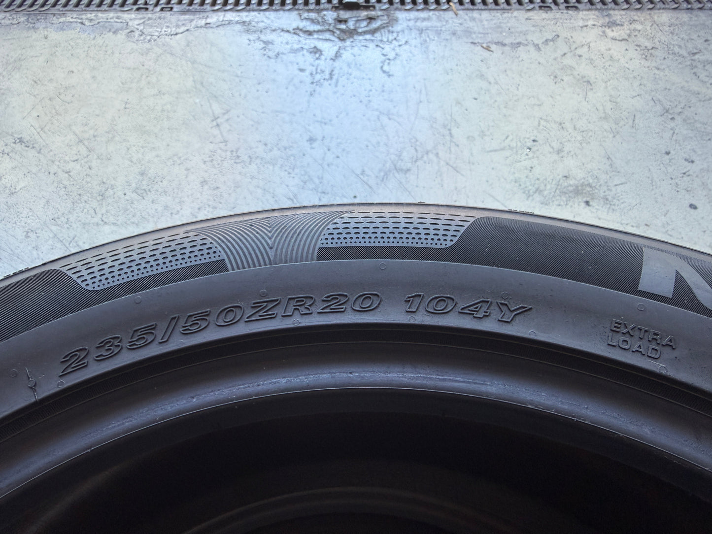 Usato: 2 Pneumatici Nexen N'Fera Sport SU2 235/50R20 104Y XL Estivi 90% residui