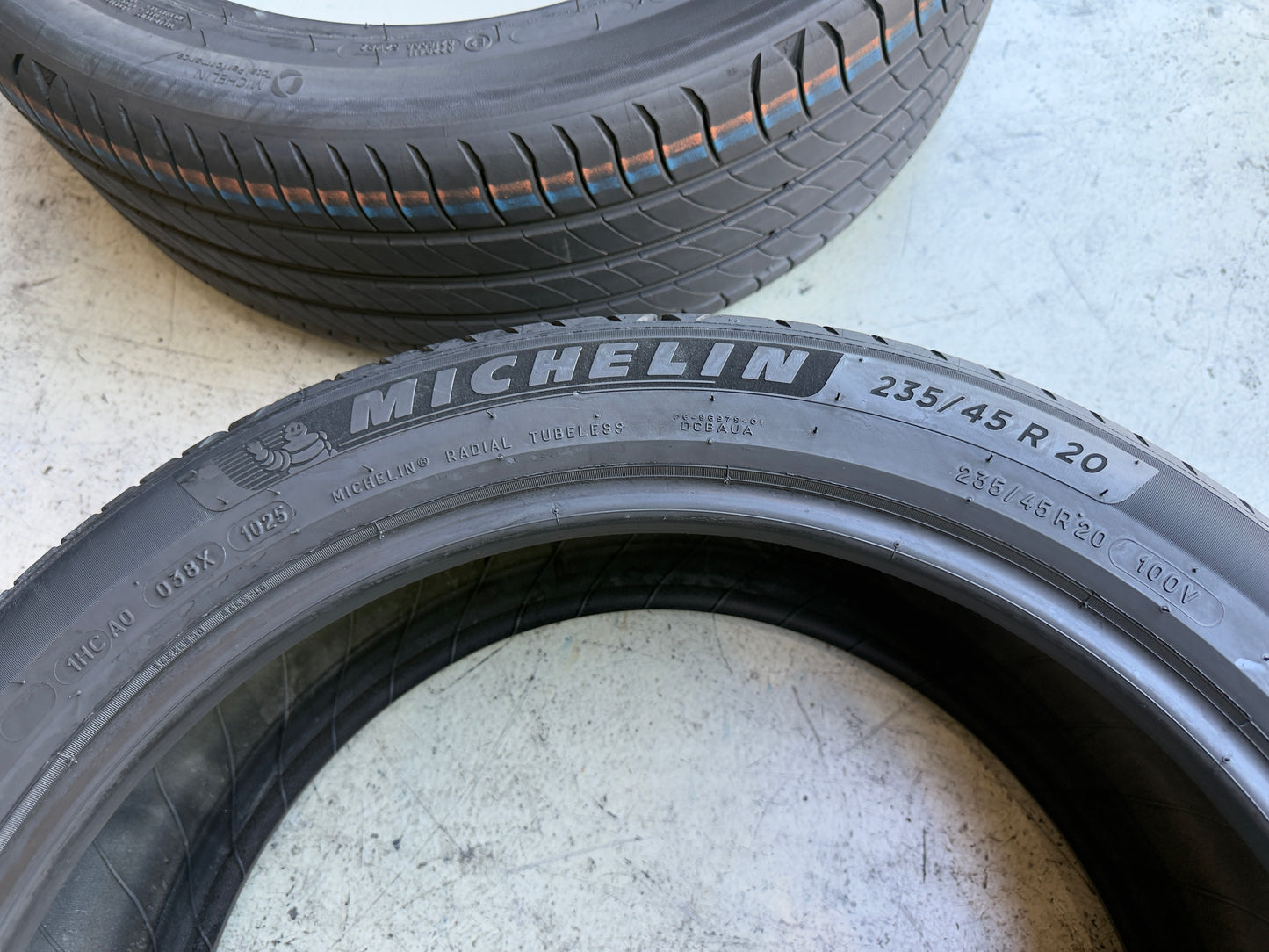 Usato: 4 Pneumatici Michelin e.Primacy 235/45R20 100H XL Estivi 90% residui DOT 2025