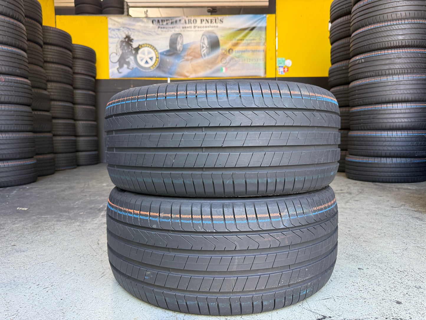 2 Pneumatici Pirelli Scorpion 255/40R20 101V XL Estive 90%