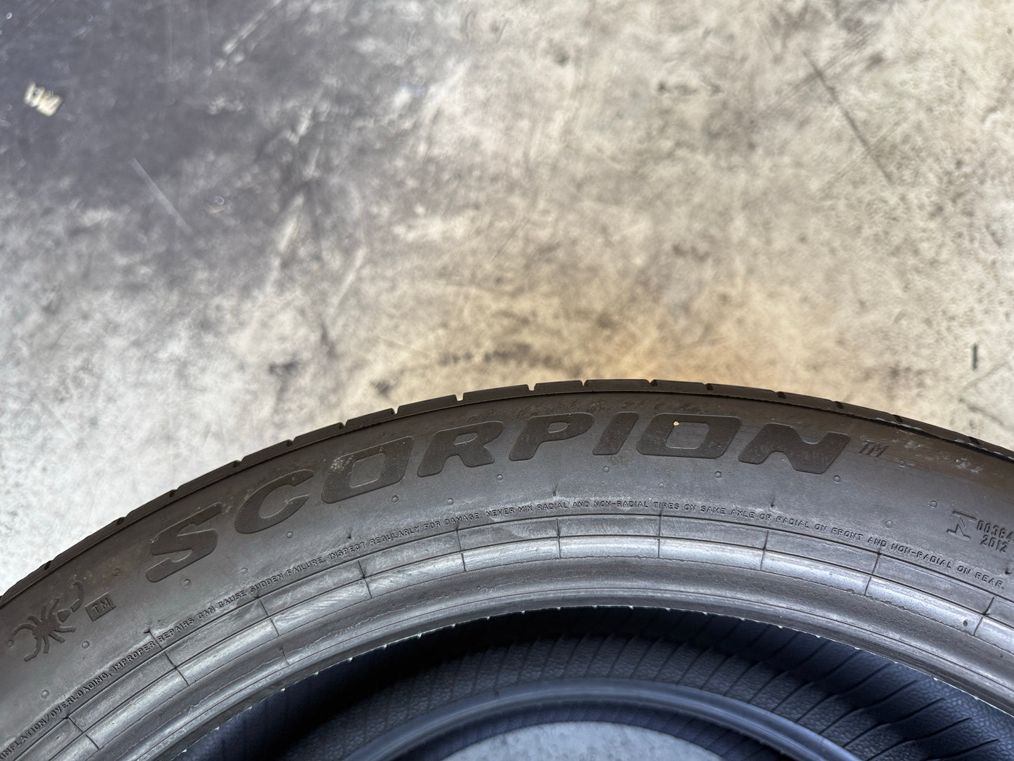 2 Pneumatici Pirelli Scorpion 255/40R20 101V XL Estive 90%