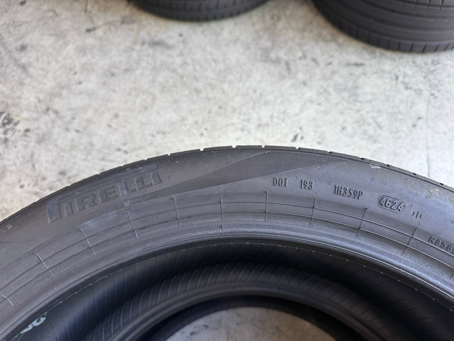 2 Pneumatici Pirelli Scorpion 255/40R20 101V XL Estive 90%