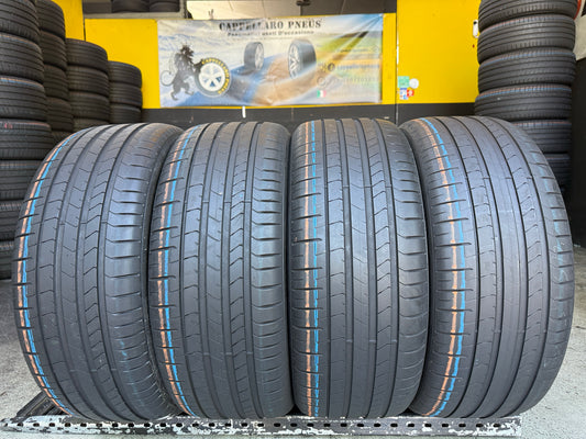 Usato: 4 Pneumatici Pirelli P Zero (PZ4) 245/45R19 102Y MO * Estivi 80% residui