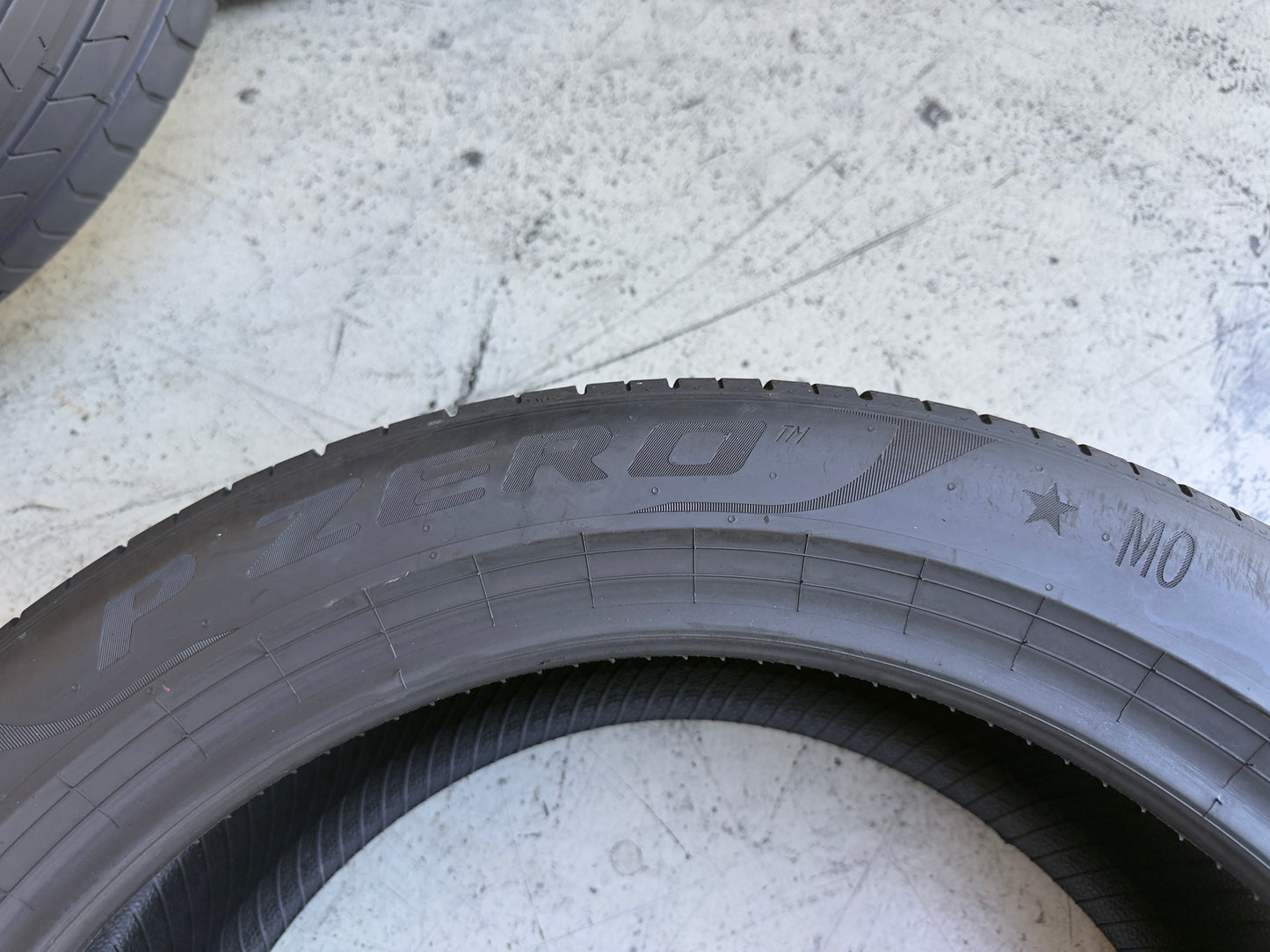 Usato: 4 Pneumatici Pirelli P Zero (PZ4) 245/45R19 102Y MO * Estivi 80% residui
