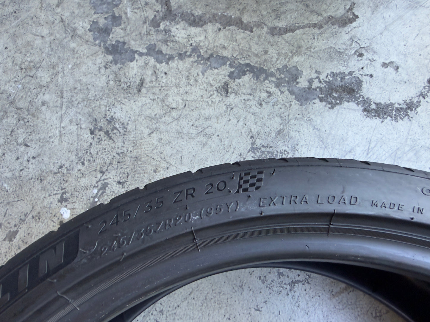Usato: 4 Pneumatici Michelin Pilot Sport 4 S 245/35R20 95W 95Y XL Estivi 90% residui