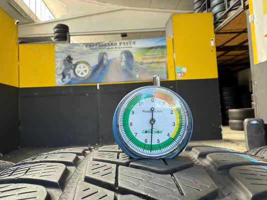 Usato: 4 Gomme 235/55R18 104H XL Pirelli Invernale 80% residui