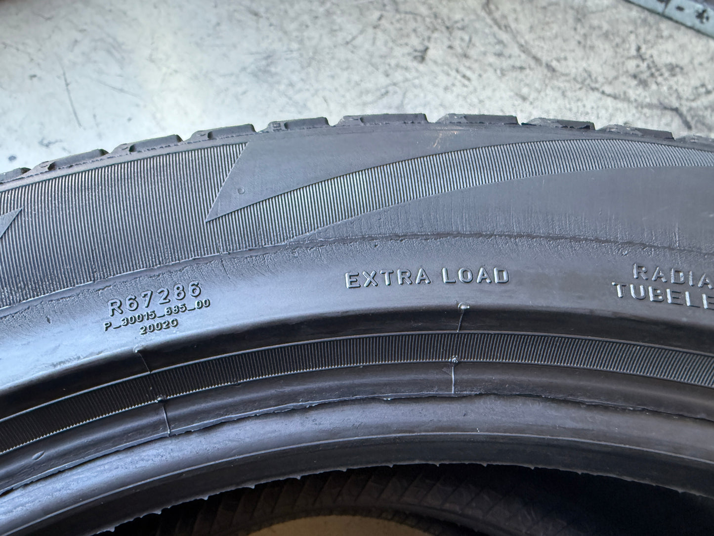 Usato: 2 Pneumatici Pirelli Scorpion Zero All Season 285/45R22 114Y XL M+S PNCS LR 85% residui