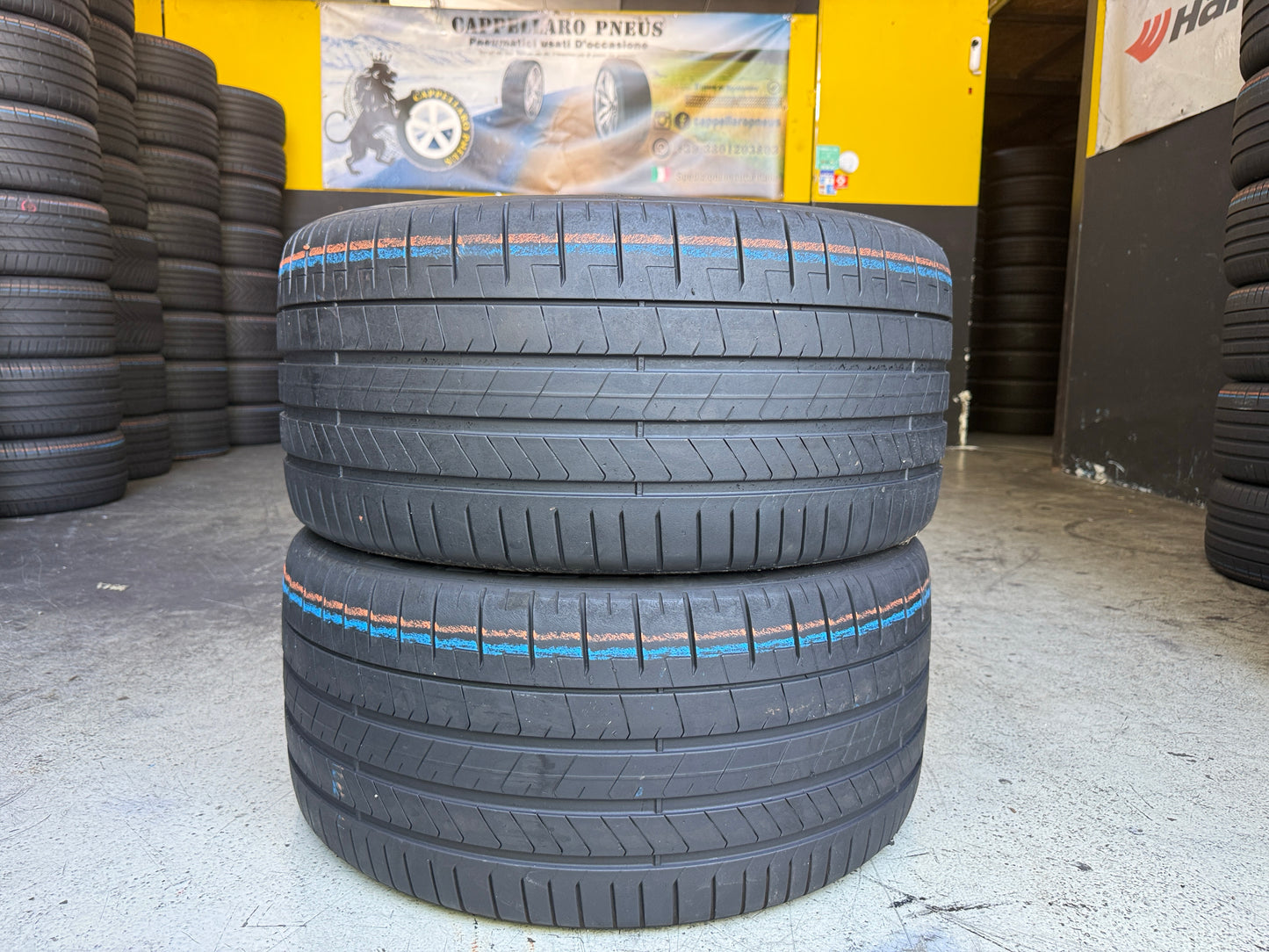 Usato: 2 Pneumatici Pirelli P Zero PZ4 315/35R22 111Y XL Estivi 85% residui DOT 2025