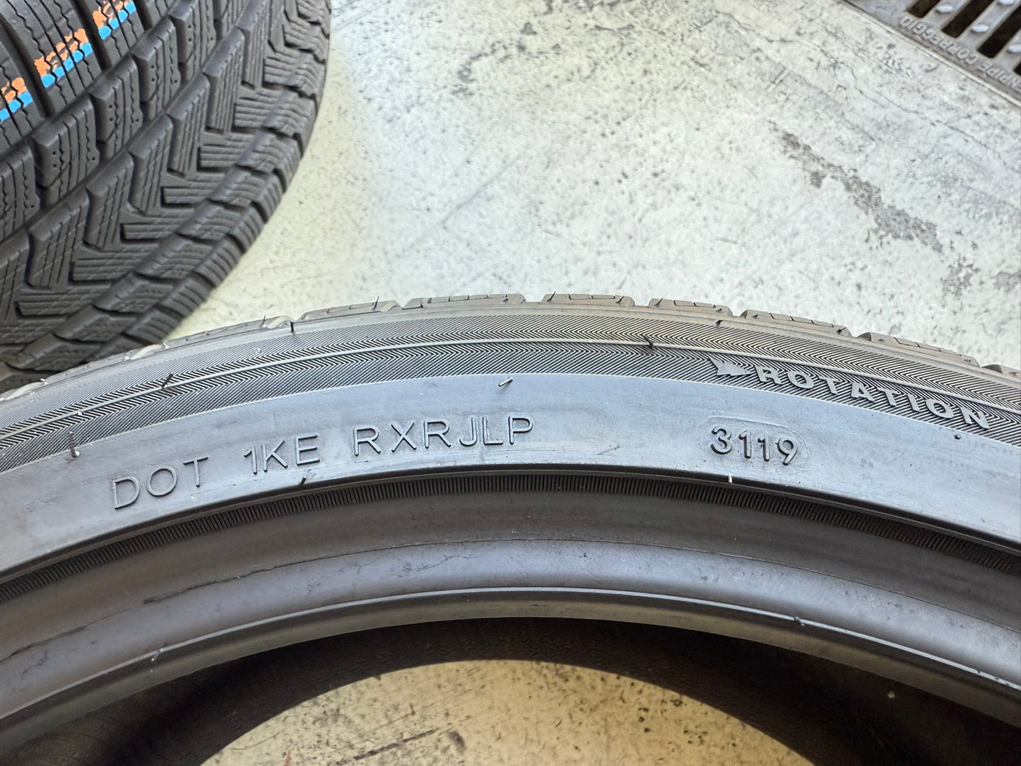 Usato: 4 Gomme 235/40R19 96V XL + 265/35R19 98V XL Gripmax Invernale 95% residui