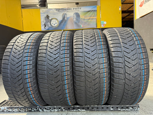 Usato: 4 Gomme 225/45R17 94V XL Pirelli Invernale 80% residui
