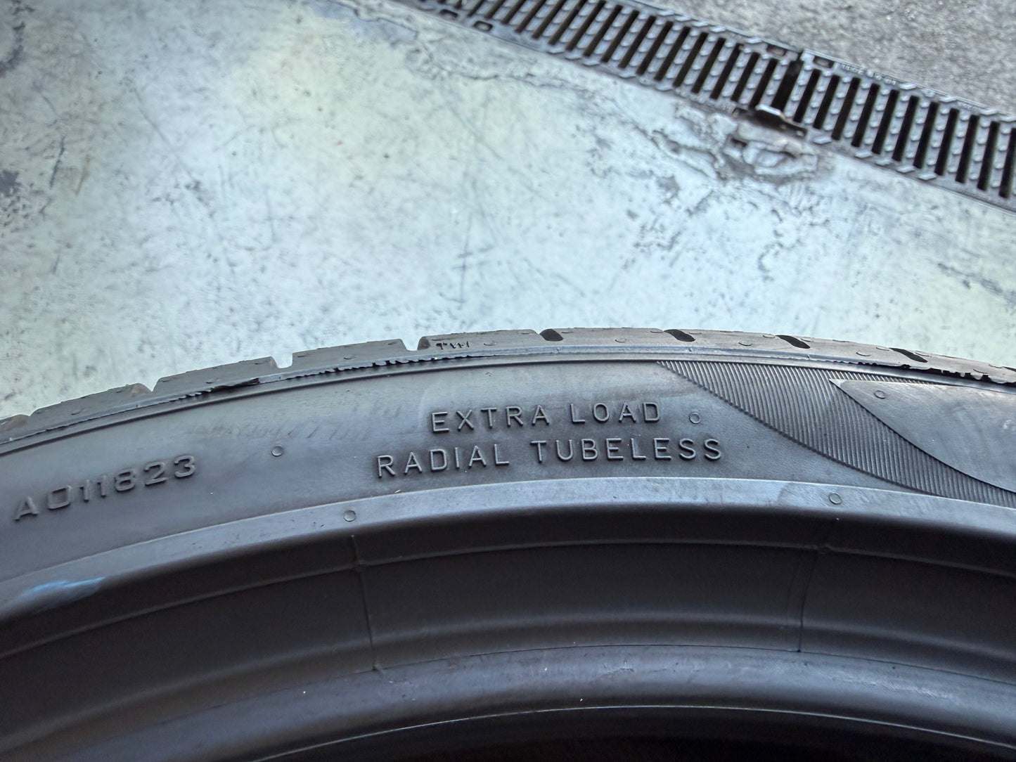 Usato: 2 Pneumatici Pirelli P Zero PZ4 315/30R22 107Y XL Estivi 95% residui