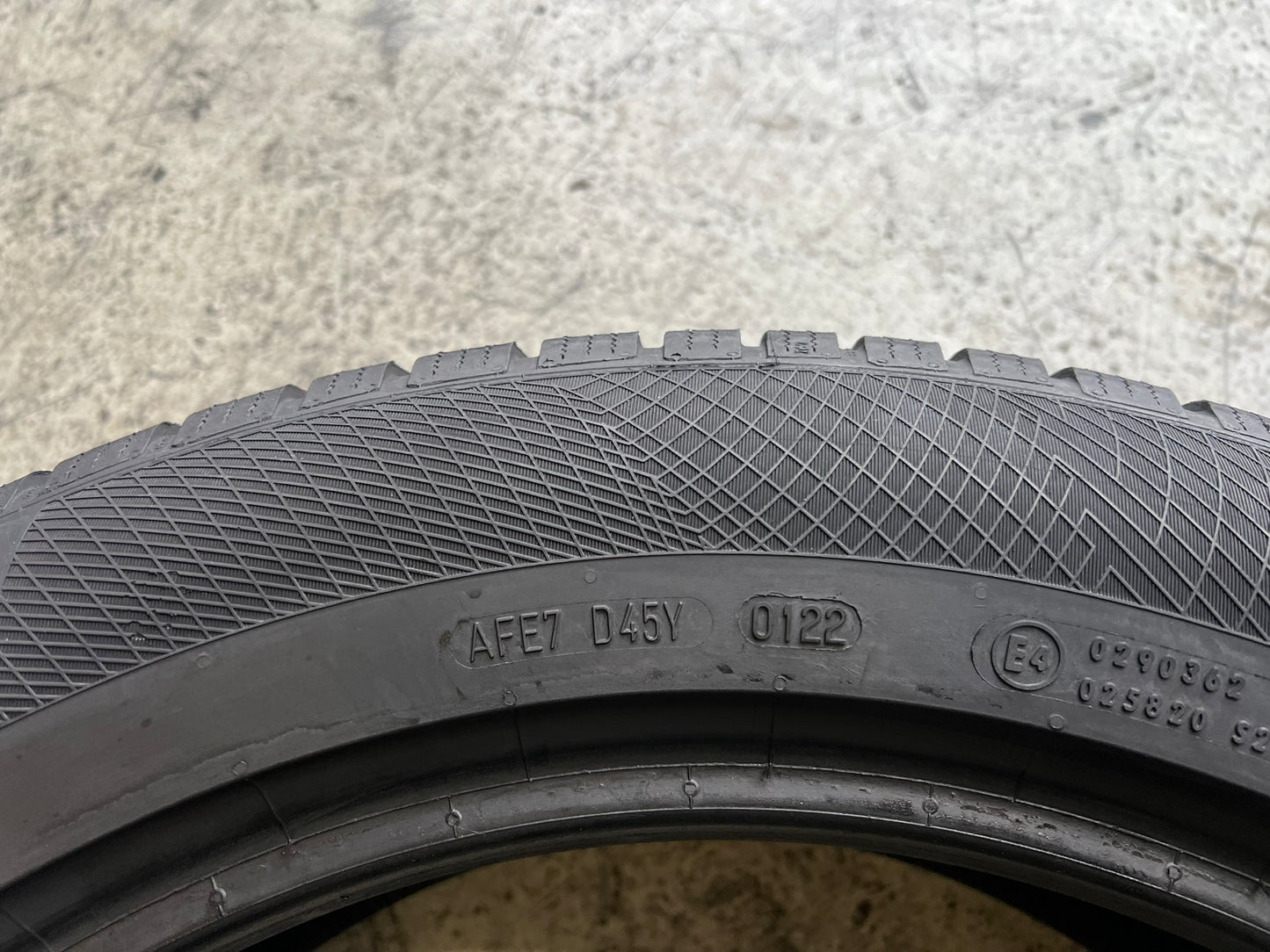 Usato: 1 Gomma 235/55R19 105V XL Goodyear invernali 95% residui