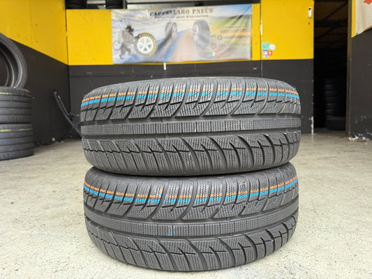 Usato: 2 Gomme 195/55R16 87H Toyo Invernali 99% residui