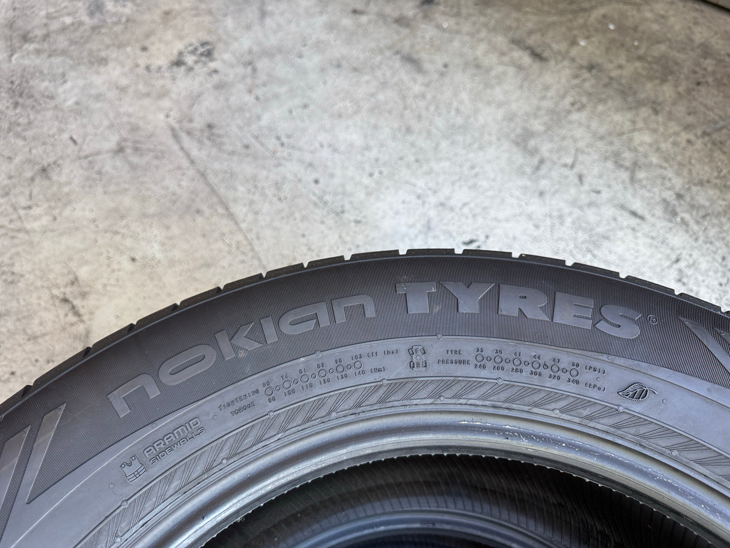 2 Pneumatici Nokian Powerproof SUV 255/60R18 112V XL Estivi 85% residui