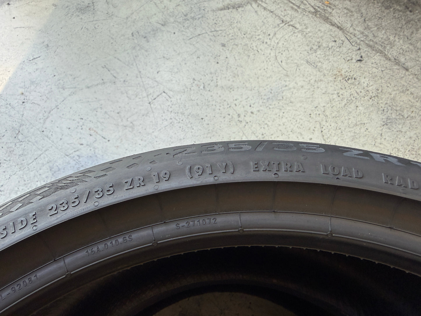 Usato: 2 Pneumatici Continental SportContact 7 235/35R19 91Y XL Estivi 85% residui