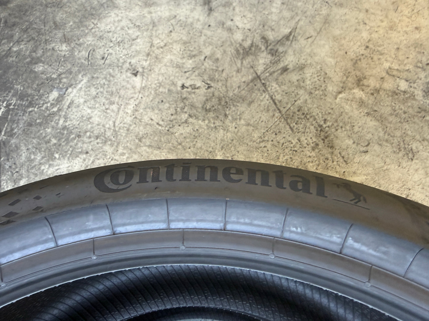 Usato: 2 Pneumatici Continental SportContact 7 235/35R19 91Y XL Estivi 85% residui