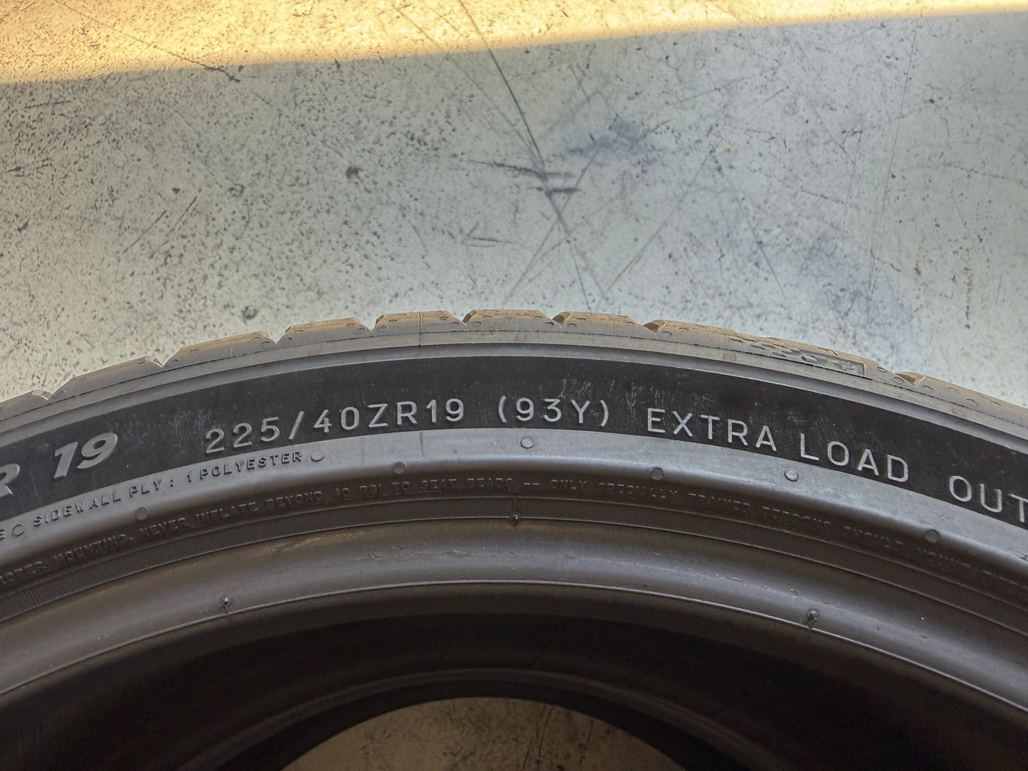 Usato: 2 Pneumatici Michelin Pilot Sport 5 225/40R19 93Y XL Estivi 85% residui