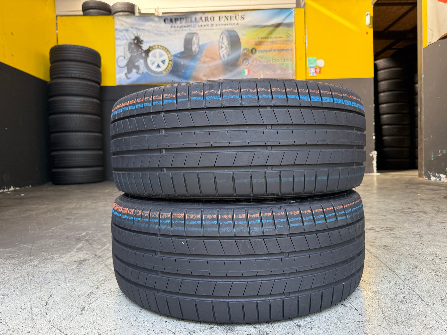 Usato: 2 Pneumatici Falken Azenis FK510 225/40R19 93W XL Estivi 85% residui