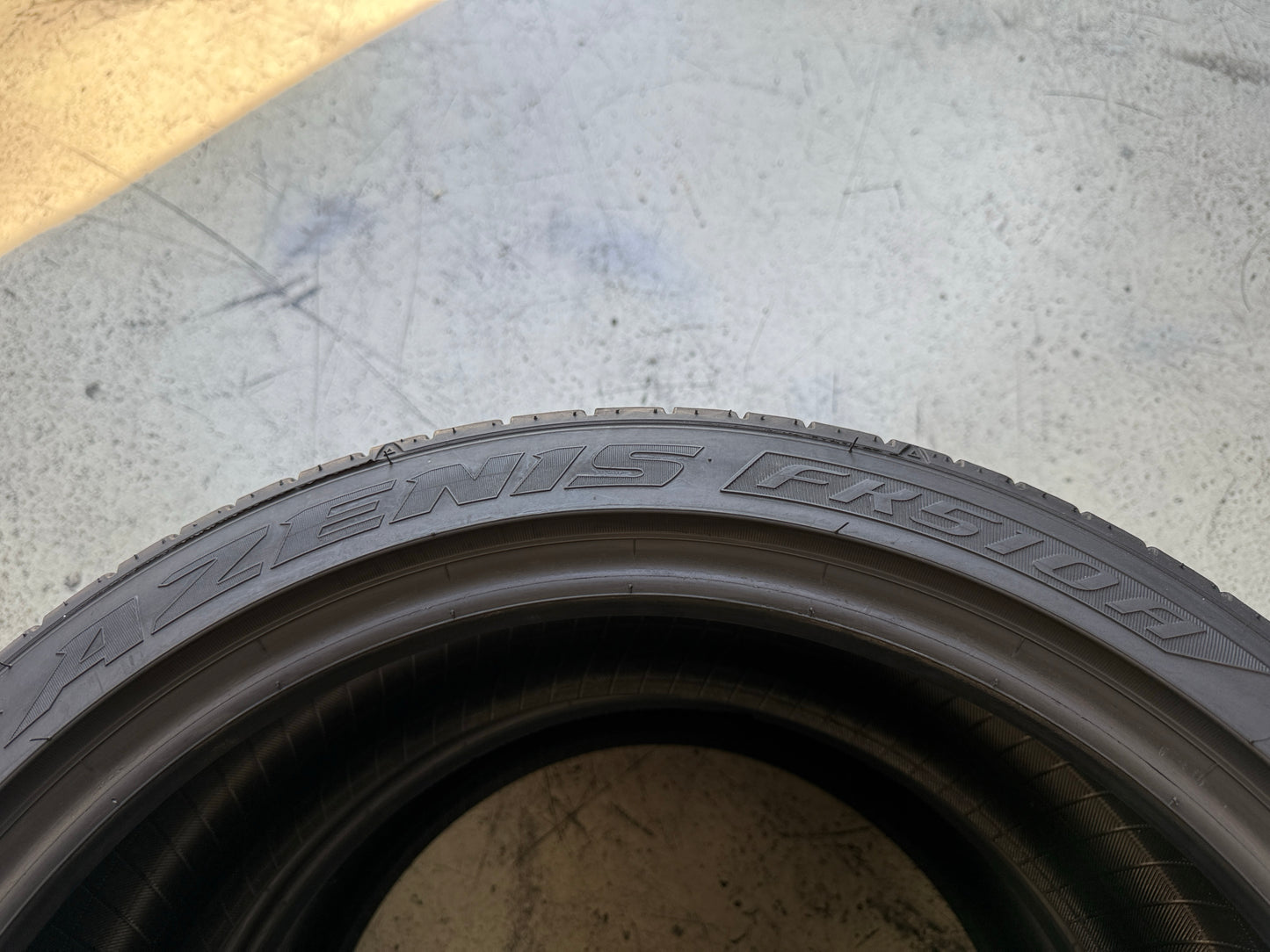 Usato: 2 Pneumatici Falken Azenis FK510 225/40R19 93W XL Estivi 85% residui