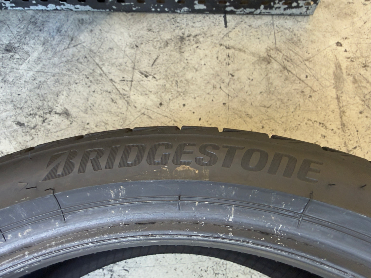 Usato: 4 Pneumatici Bridgestone Turanza T005 225/40R19 93Y XL Estivi 85% residui Runflat
