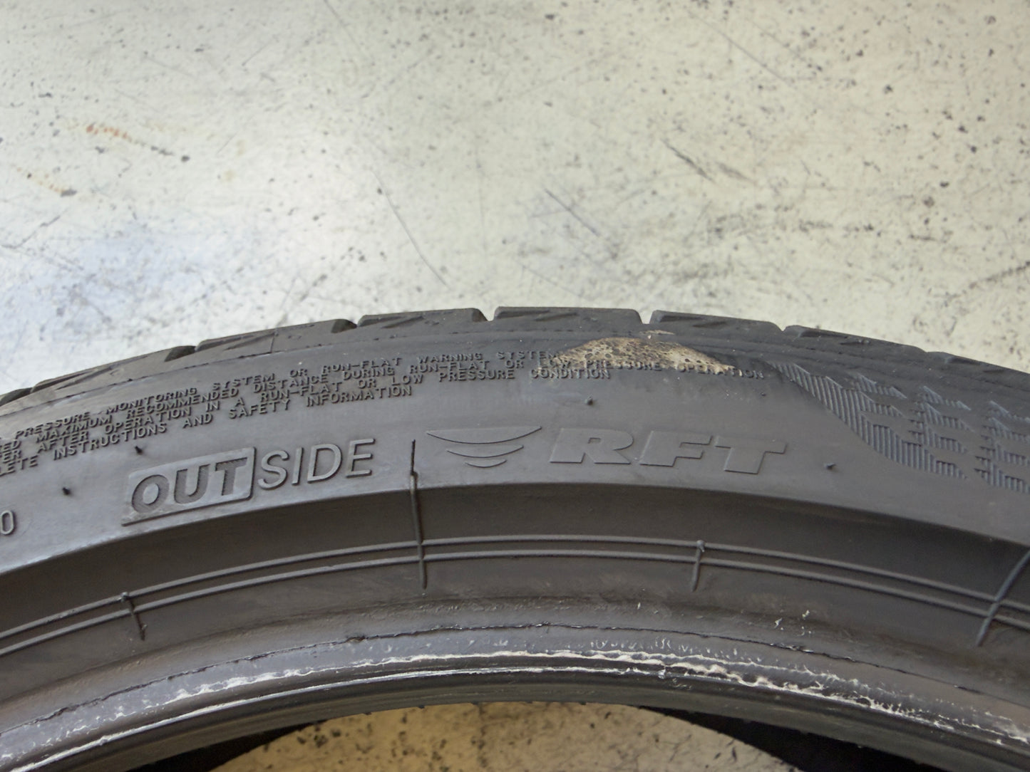 Usato: 4 Pneumatici Bridgestone Turanza T005 225/40R19 93Y XL Estivi 85% residui Runflat