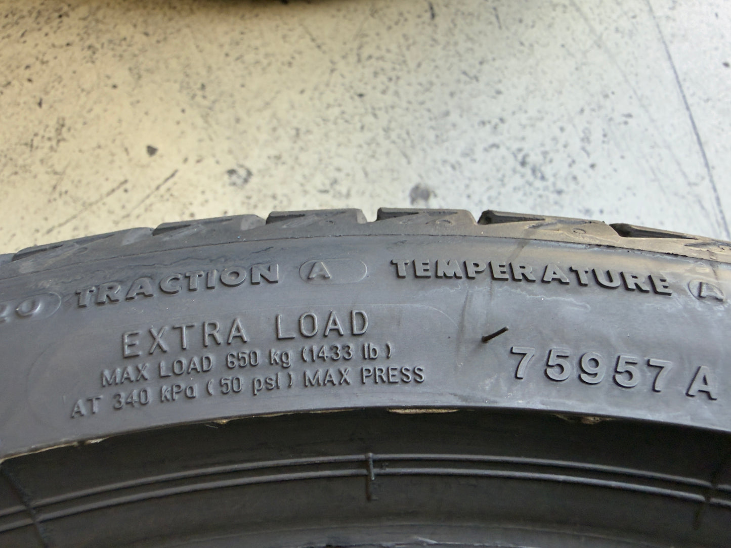 Usato: 4 Pneumatici Bridgestone Turanza T005 225/40R19 93Y XL Estivi 85% residui Runflat