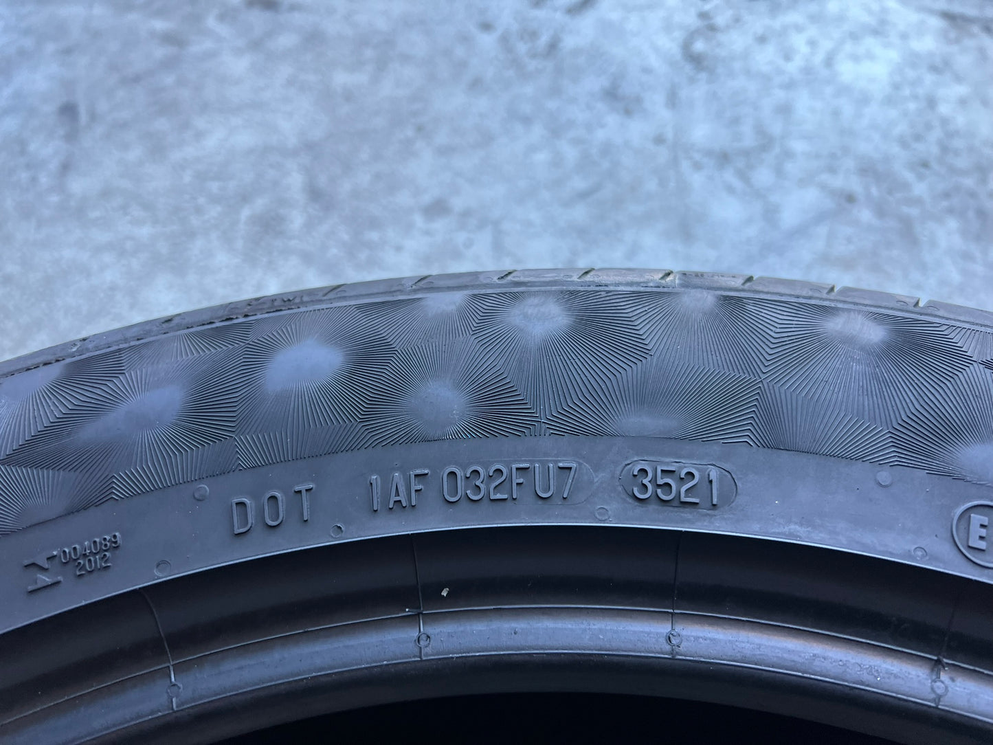 Usato: 4 Gomme 255/45R20 105H XL Continental estive 80% residui