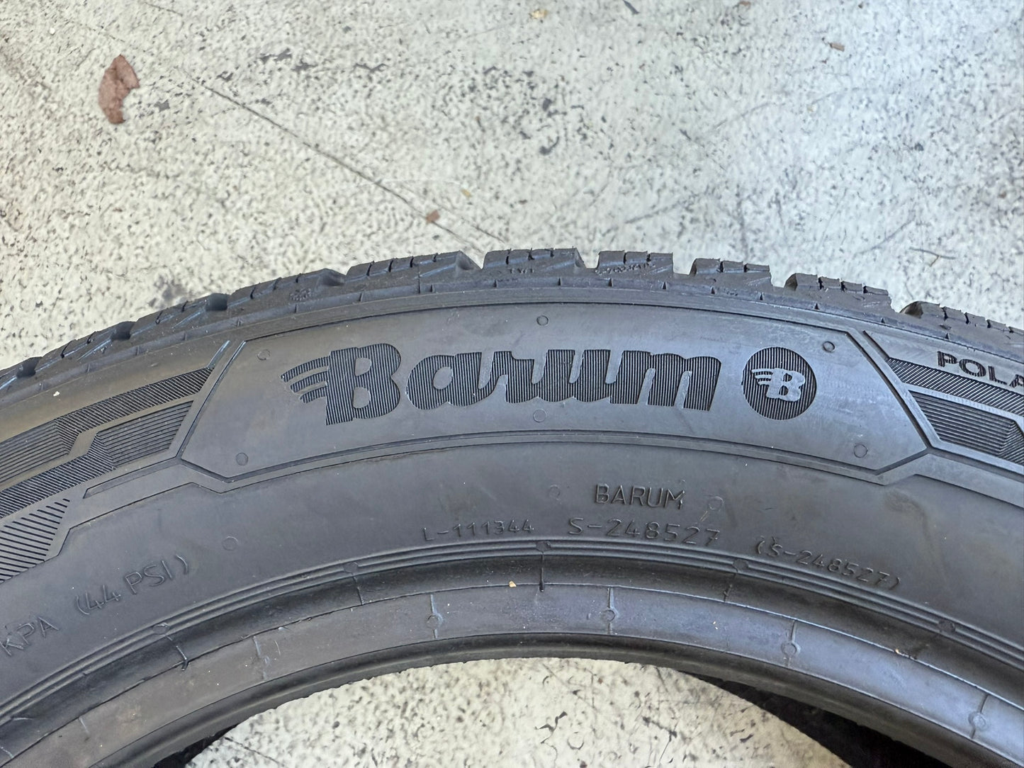 Usato: 4 Gomme 185/55R15 82T Barum Invernali 75% residui