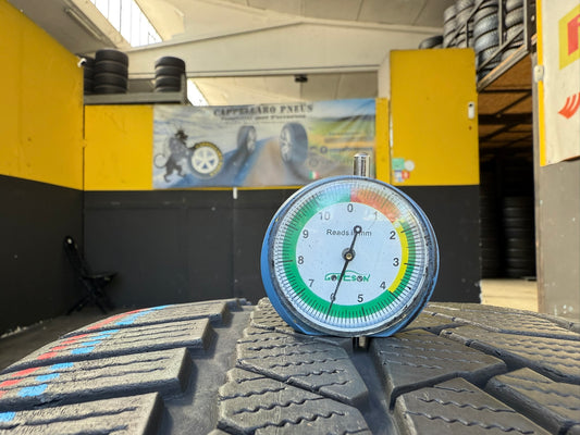 Usato: 2 Gomme 265/40R21 105V XL Continental Invernali 85% residui