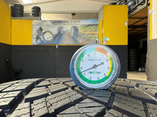 Usato: 2 Gomme 285/40R20 108V XL Goodyear Invernali 95% residui